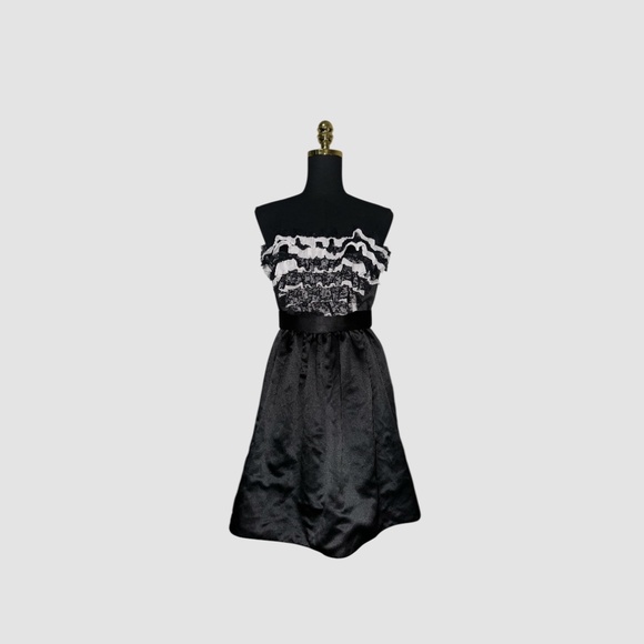 Black Dress - Picture 1 of 4
